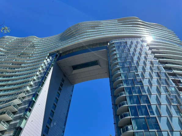 87 Nelson St #785, Vancouver, BC V6Z 0E7