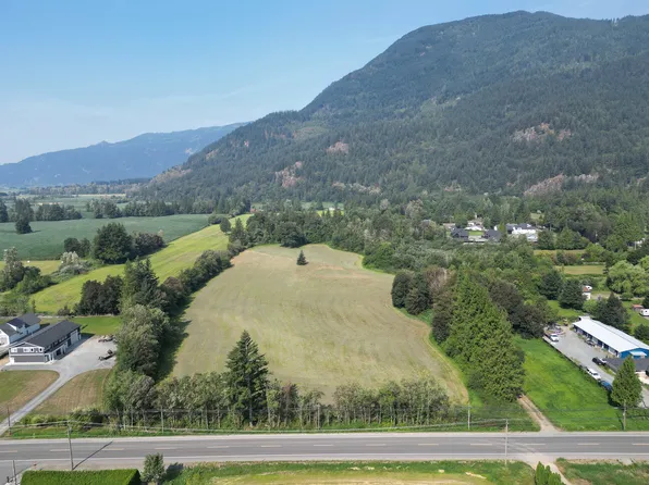 3705 Hot Springs Rd, Kent, BC V0M 1A3