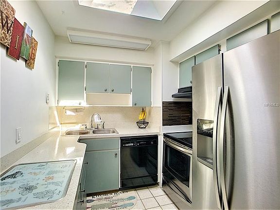 5th image of 10315 Groton St