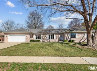 2505 Wydown Ave, Springfield, IL 62704