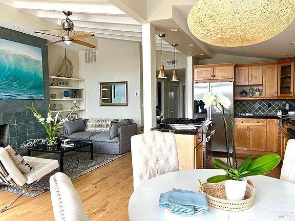 3rd image of 40 Porto Bello Drive