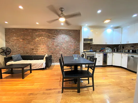 Rented by Oxford Property Group | media 8