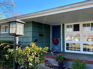 28 Roosevelt Ave, Elmwood Park, NJ 07407