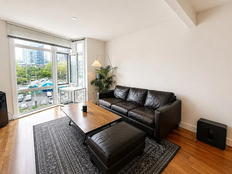 699 John St #515 — Photo 10