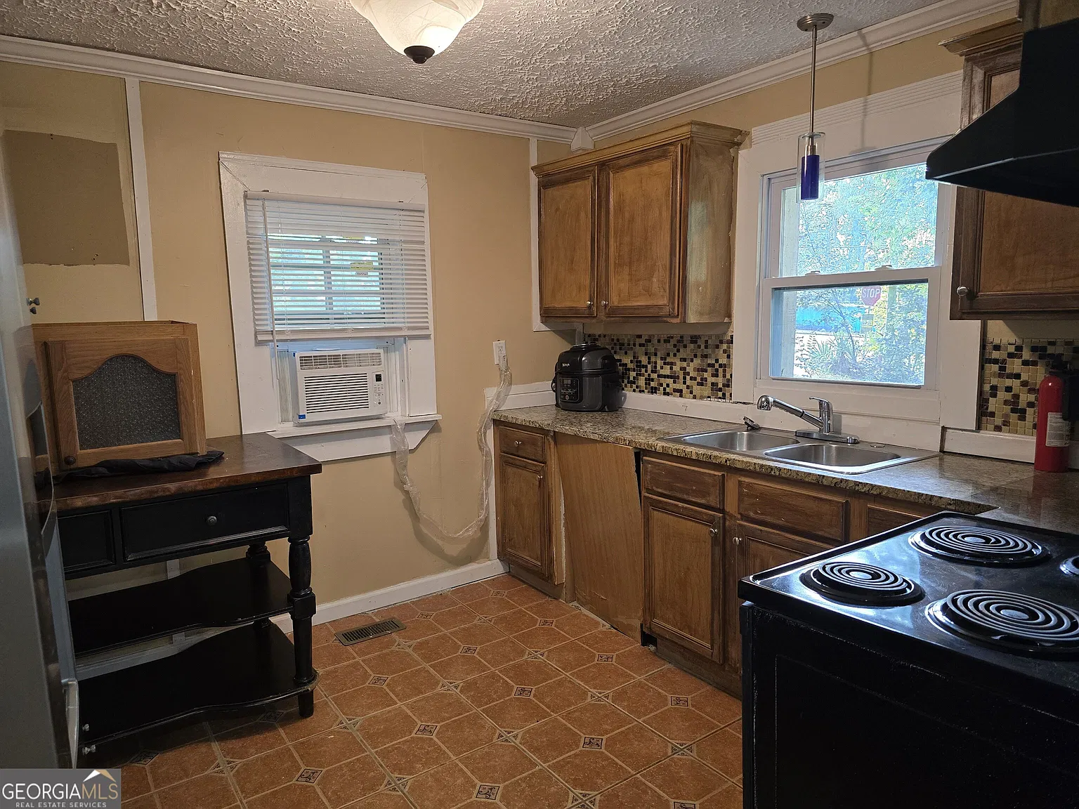 3 bed, 2.0 bath, $1,850 — Photo 4