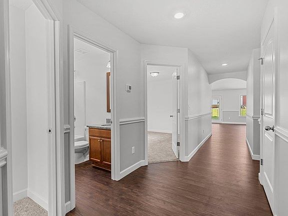 5th image of 448 Timberwood Dr