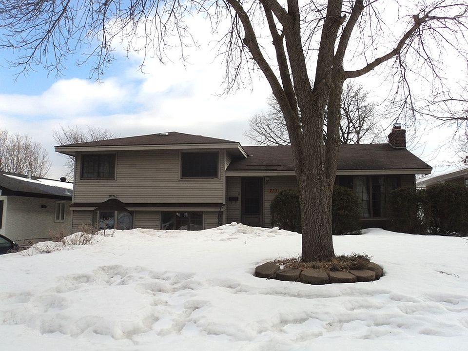 Large Single Family Home in South St. Paul