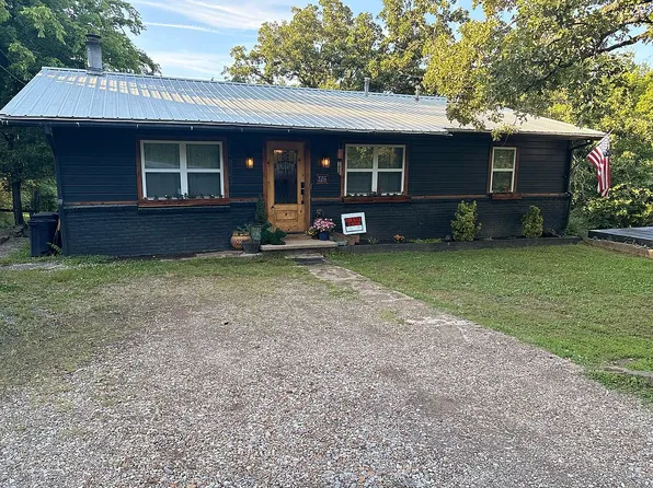 104 Gatie Frank Dr, Poteau, OK 74953