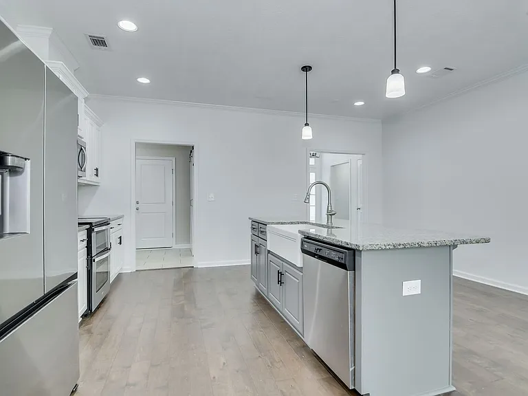 810 Fenwick Ct — Photo 10