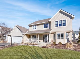 3944 Arlington Dr, Woodbury, MN 55129
