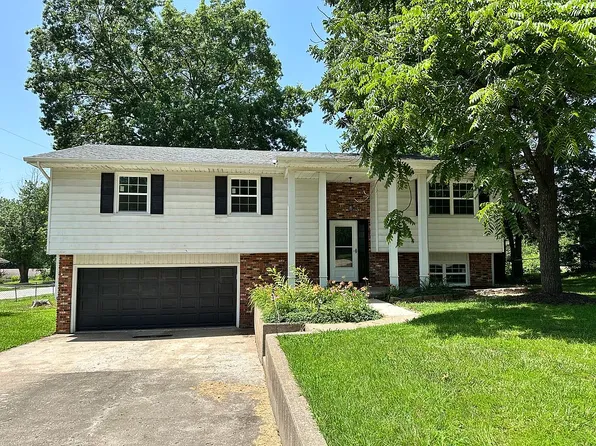 1211 Randall Ln, Fulton, MO 65251