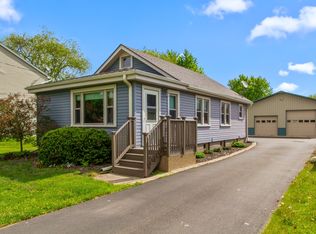 338 Marengo Rd, Harvard, IL 60033