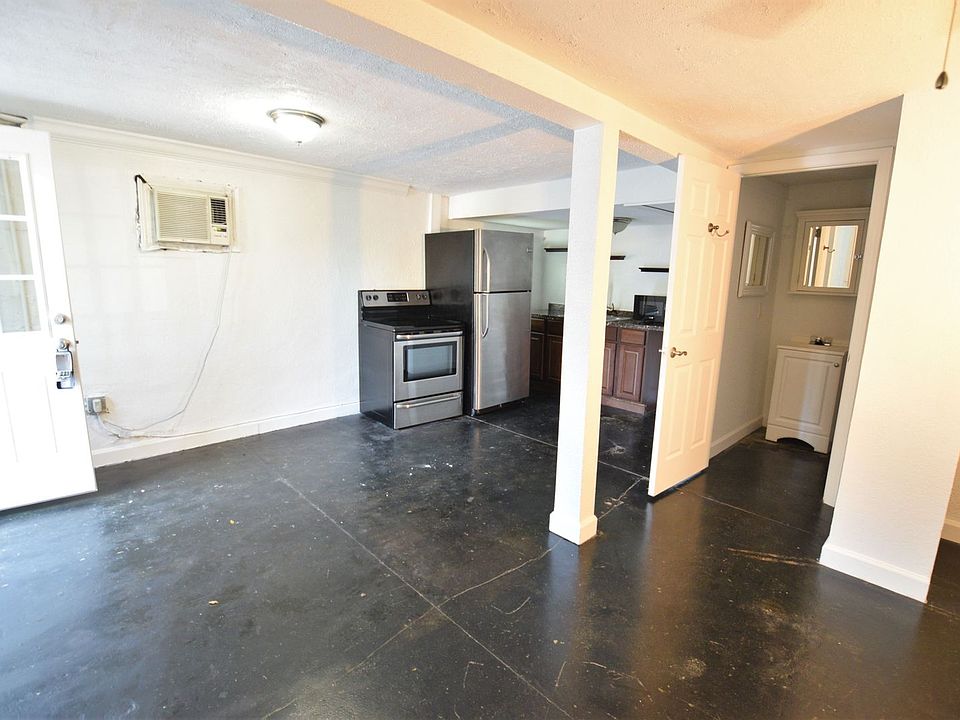 2nd image of 109 James Ave