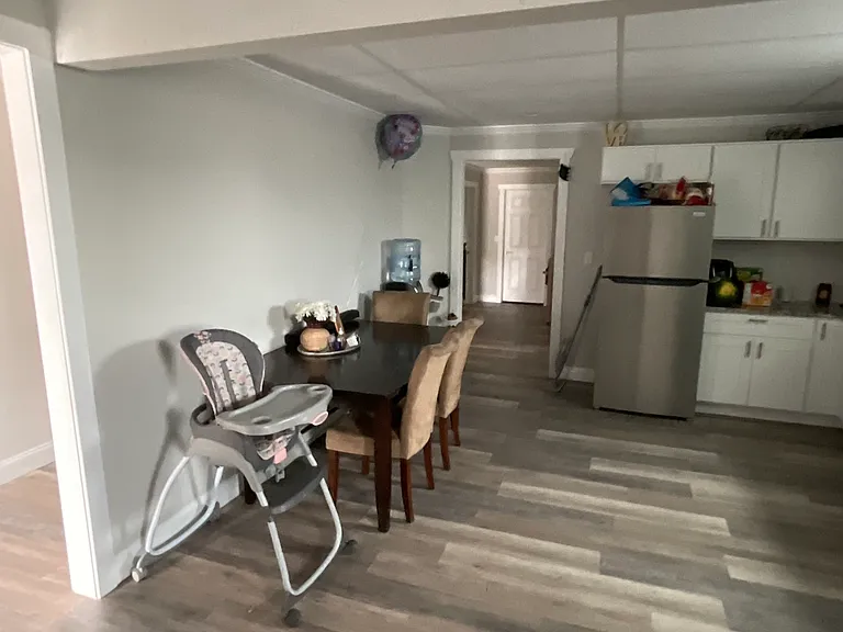 214 S Main St #B — Photo 9