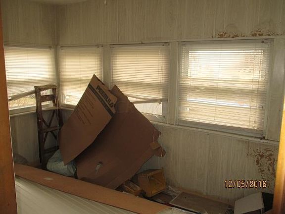 4th image of 1347 Briarwood Ave