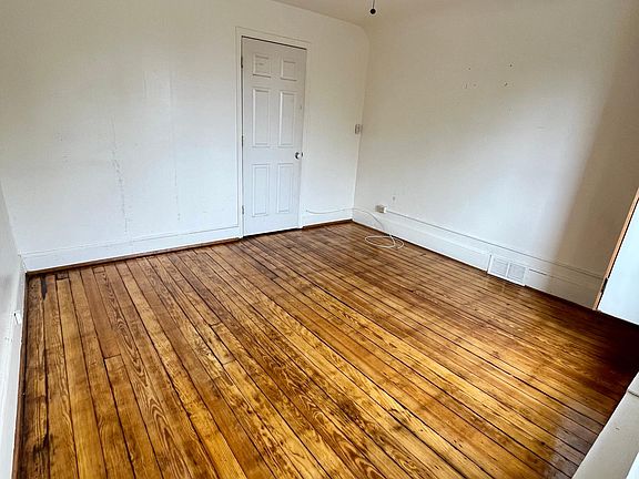 4th image of 83 Norwood Ave