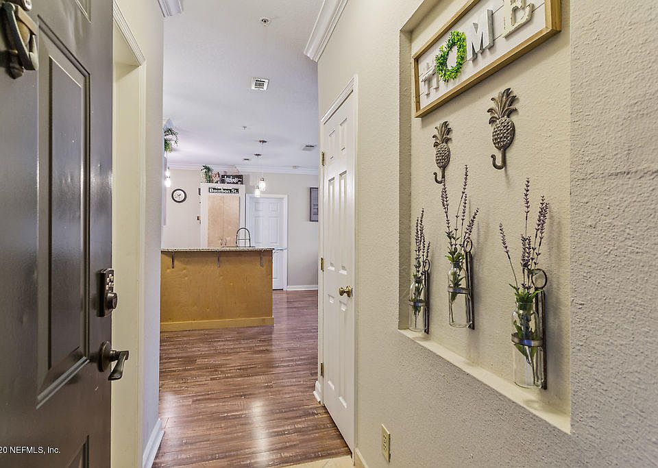 1st image of 13810 SUTTON PARK Drive #1022