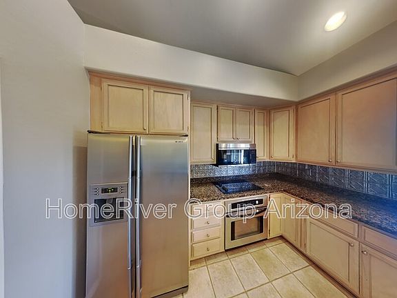 5th image of 23800 N 73rd Pl