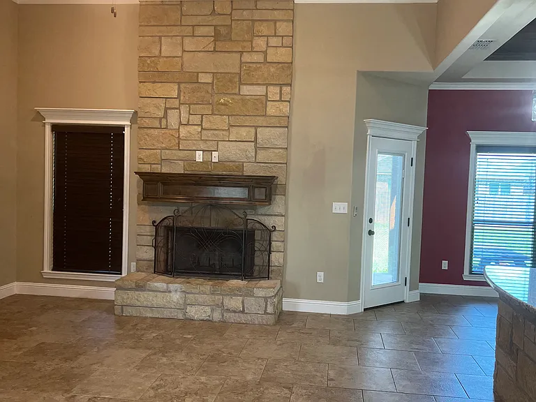 7409 Tuscany Dr — Photo 26