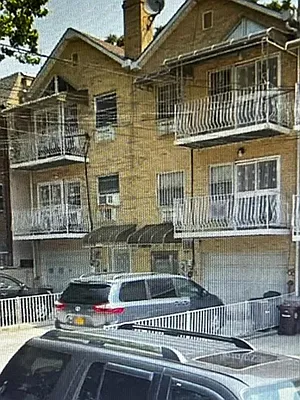 Rented by CENTURY 21 Sunny Gardens Realty, Inc. | media 1