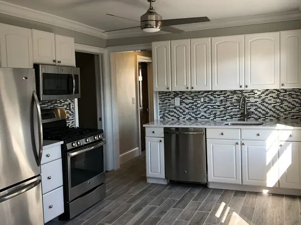 39 Park Pl, Harrison, NY 10528