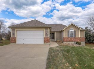 2705 S Breckenridge Dr, Independence, MO 64055