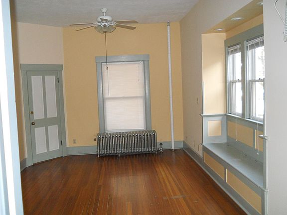 4th image of 1309 E 10th St #3