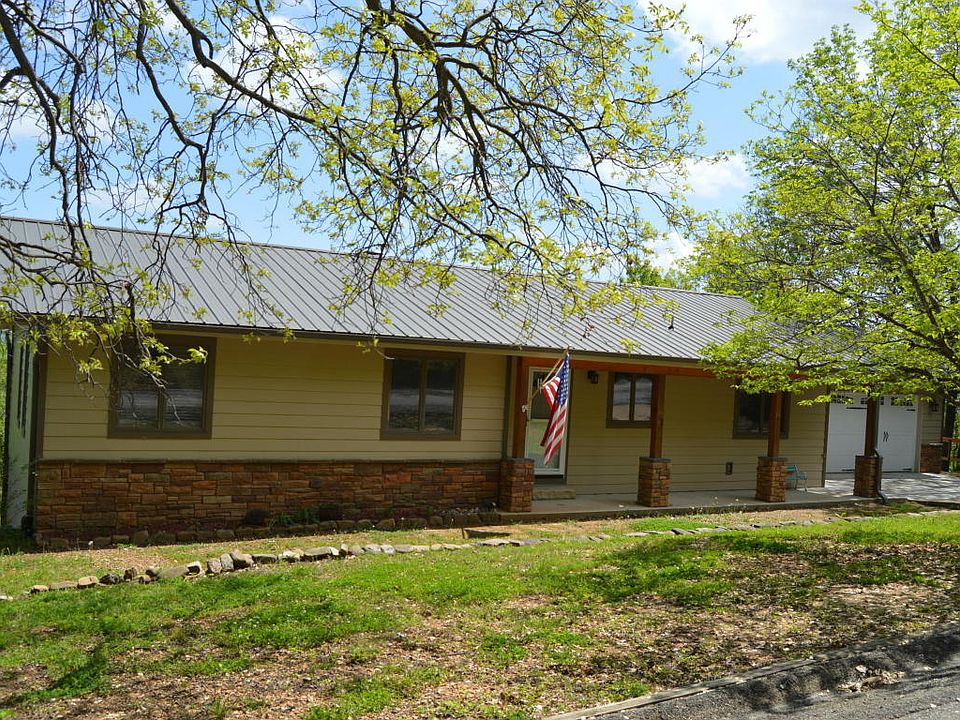 1st image of 6 Greenview Dr