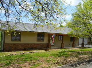 6 Greenview Dr, Kimberling City, MO 65686