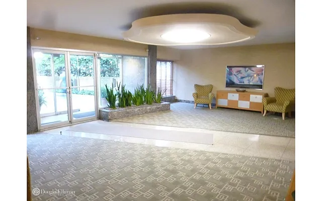 Sold by Douglas Elliman | media 14