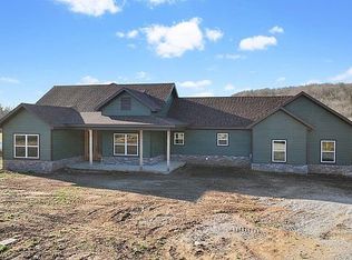 175 Madison St #6177, Huntsville, AR 72740