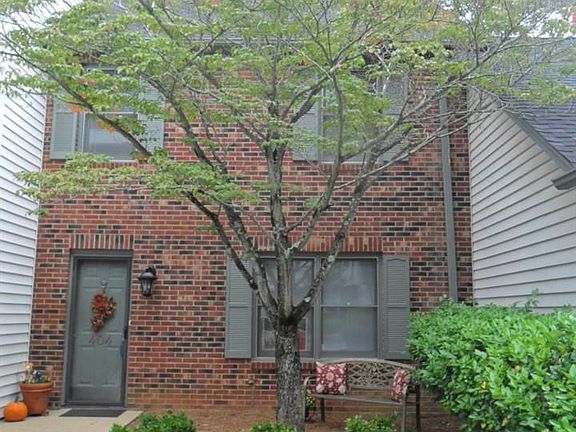 3rd image of 404 Summer Woods Dr