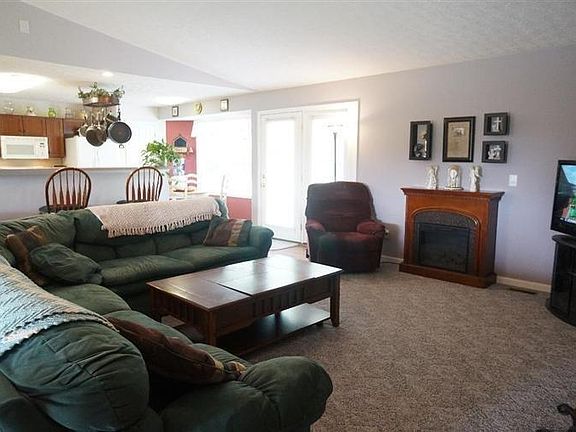 4th image of 2230 Indian Creek Trl