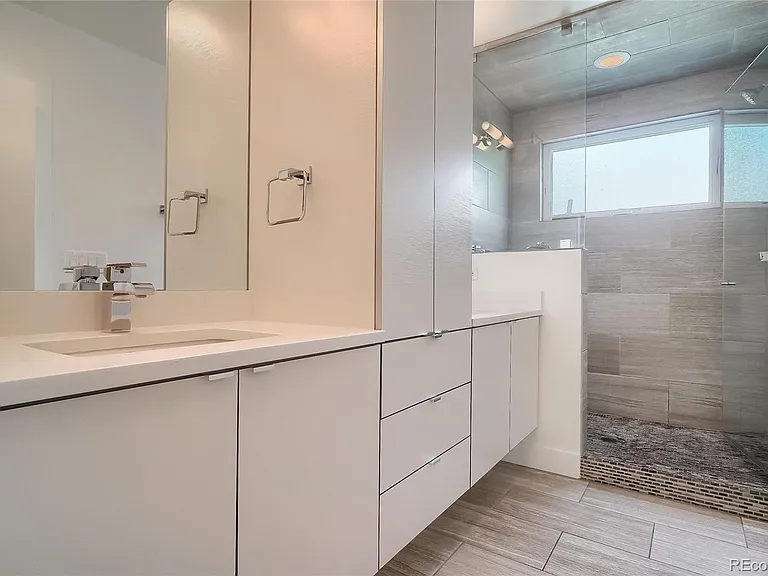 3445 Wyandot St — Photo 24