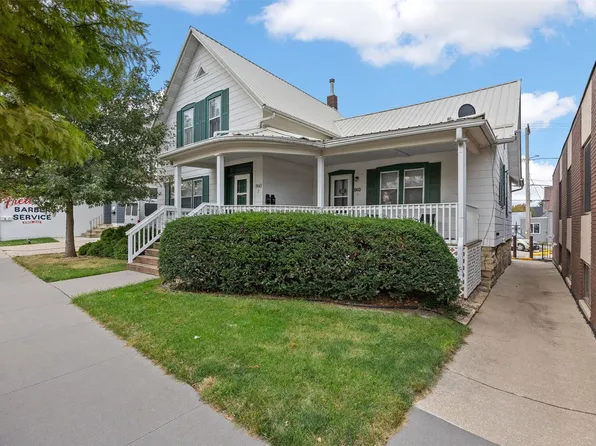860 10th St, Marion, IA 52302