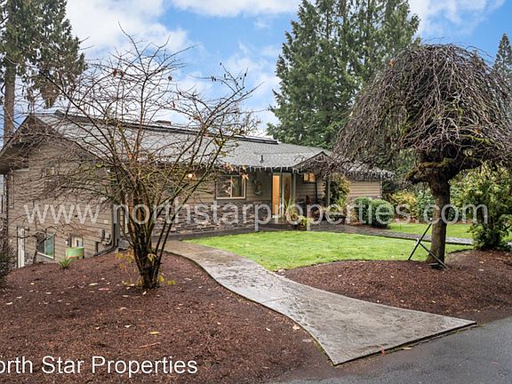 2nd image of 3981 Calaroga Dr