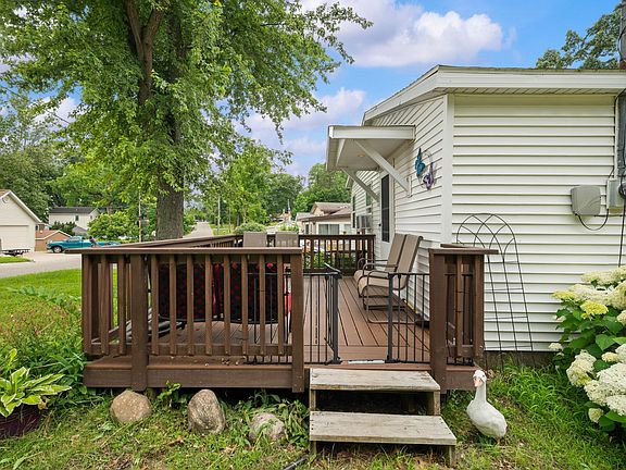 4th image of 52653 Lakeview Dr