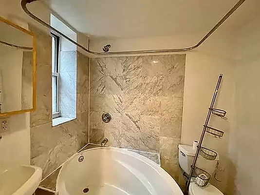 Rented by Highline Residential | media 7