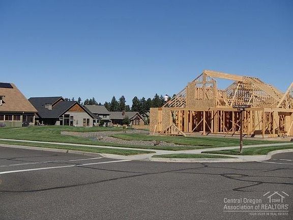 4th image of 453 S Pine Meadow St