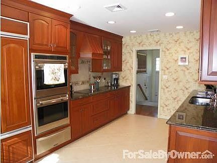 5th image of 260 Forest Dr