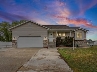 6370 W Settlers Point Dr S, West Valley City, UT 84128