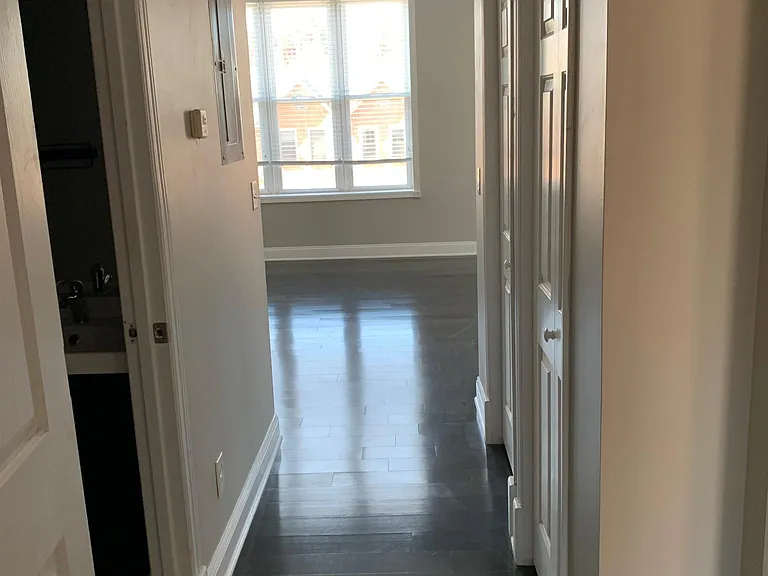 2124 Fulton Ave #8 — Photo 4