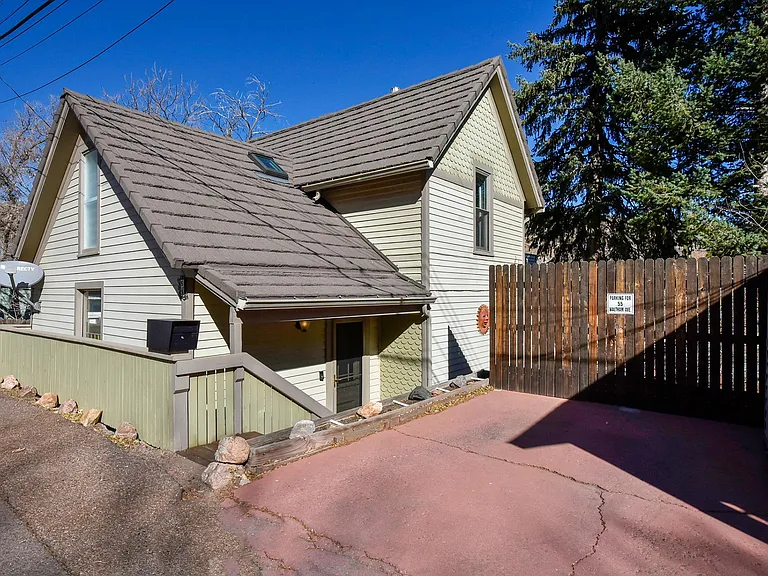 55 Waltham Ave — Photo 1