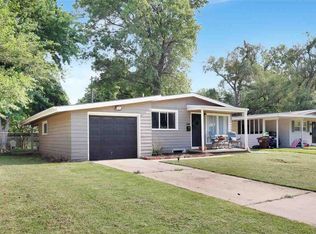 1914 E Marion Rd, Wichita, KS 67216