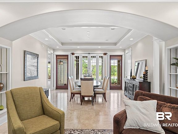 3rd image of 8761 Cape Ln