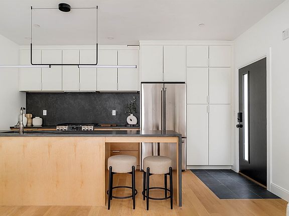 2nd image of 182 Tremont St #1