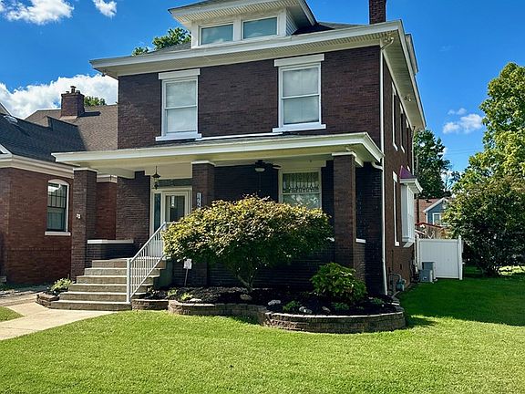 3rd image of 1725 Hutchins St