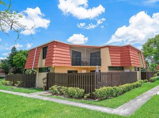22910 Oxford Pl APT D, Boca Raton, FL 33433