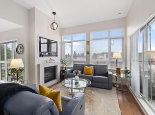 2940 King George Blvd #411, Surrey, BC