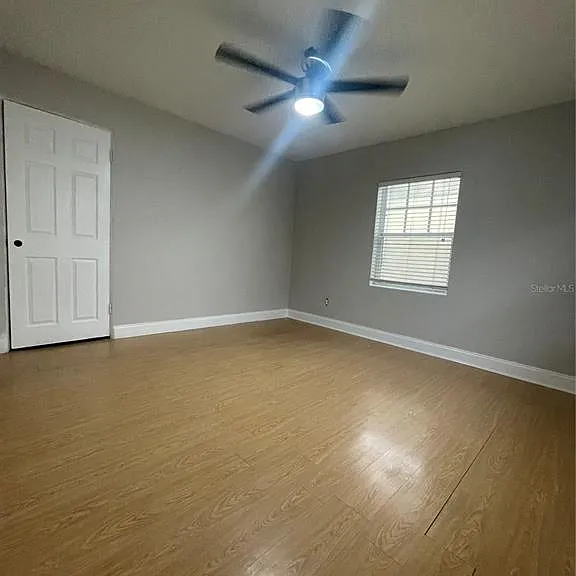 727 1/2 Edgewater Dr — Photo 10